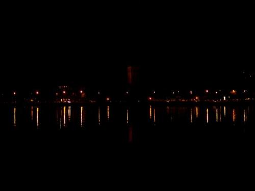 Rigaer Bruecken bei Nacht (100_0309.JPG) wird geladen. Eindrucksvolle Fotos aus Lettland erwarten Sie.